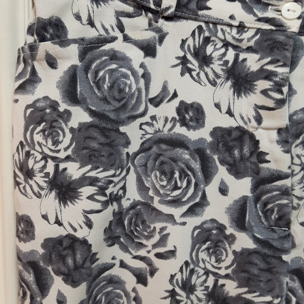 🛍 rose pattern Capri - Picture 2 of 4